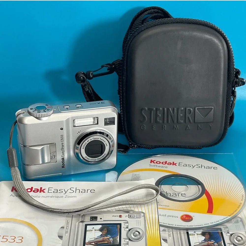 Kodak EasyShare C533 Digital Camera Silver 5.0MP 3x Optical Zoom Y2K Bundle
